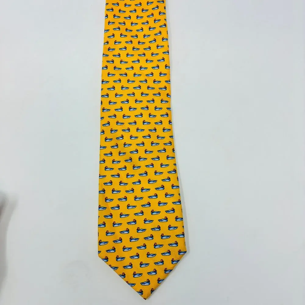 J McLaughlin Duck Print Silk Tie Yellow Blue Novelty Italian Made 3.5 x 59